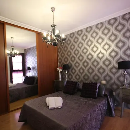 Holiday home Garden & Private Swimming Pool Cho